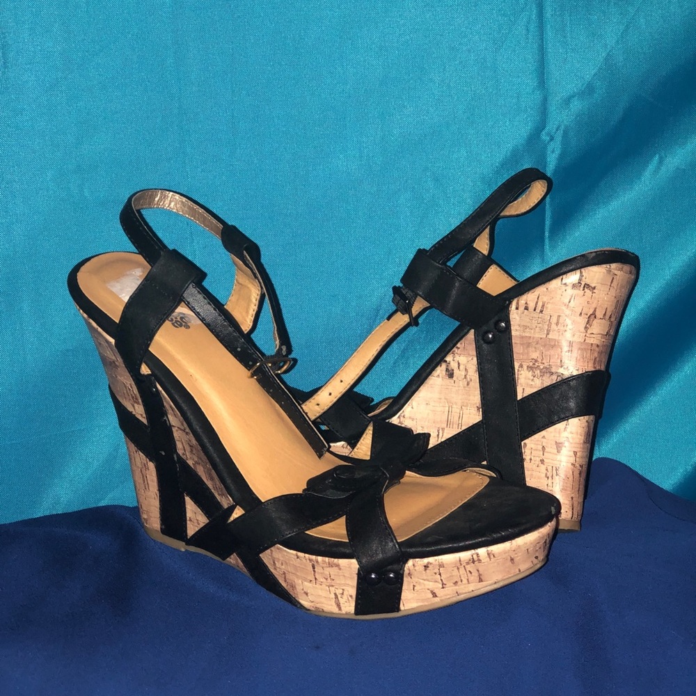 Black Strappy Wedge